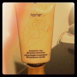 TARTE AMAZONIAN CLAY BB TINTED MOISTURIZER
